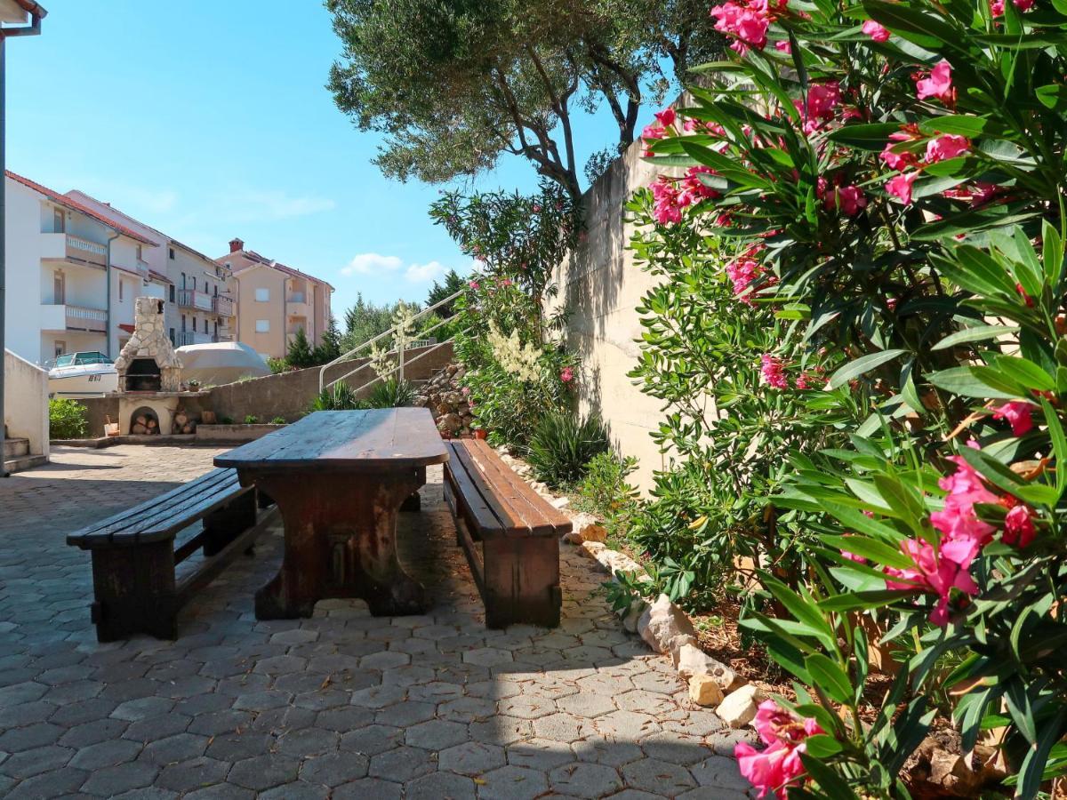 Apartment Andrea - Rab102 By Interhome Barbat na Rabu Buitenkant foto