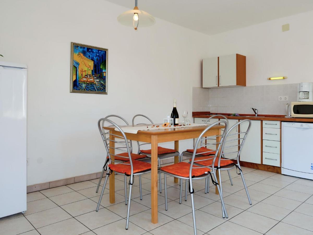 Apartment Andrea - Rab102 By Interhome Barbat na Rabu Buitenkant foto