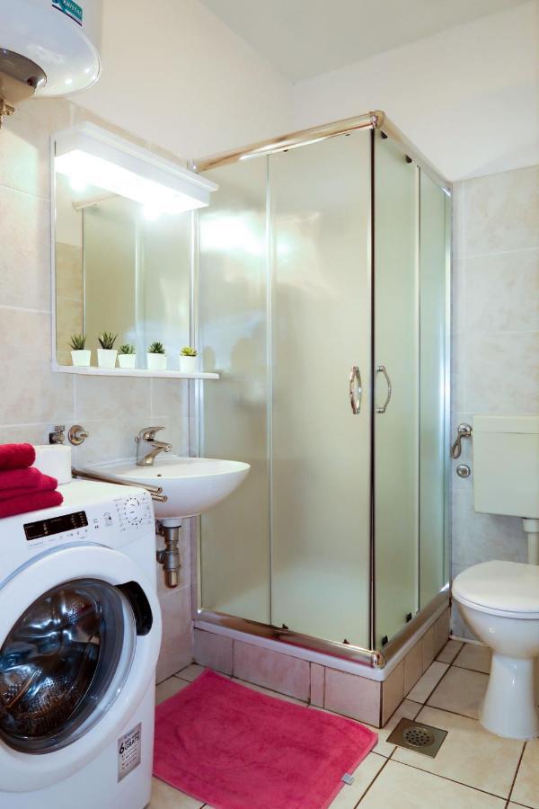 Apartment Andrea - Rab102 By Interhome Barbat na Rabu Buitenkant foto