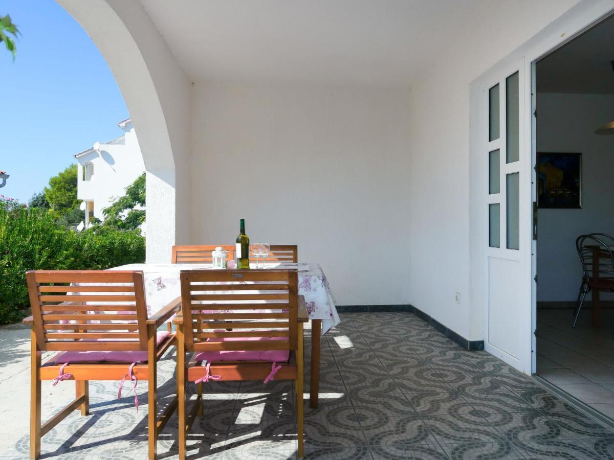 Apartment Andrea - Rab102 By Interhome Barbat na Rabu Buitenkant foto